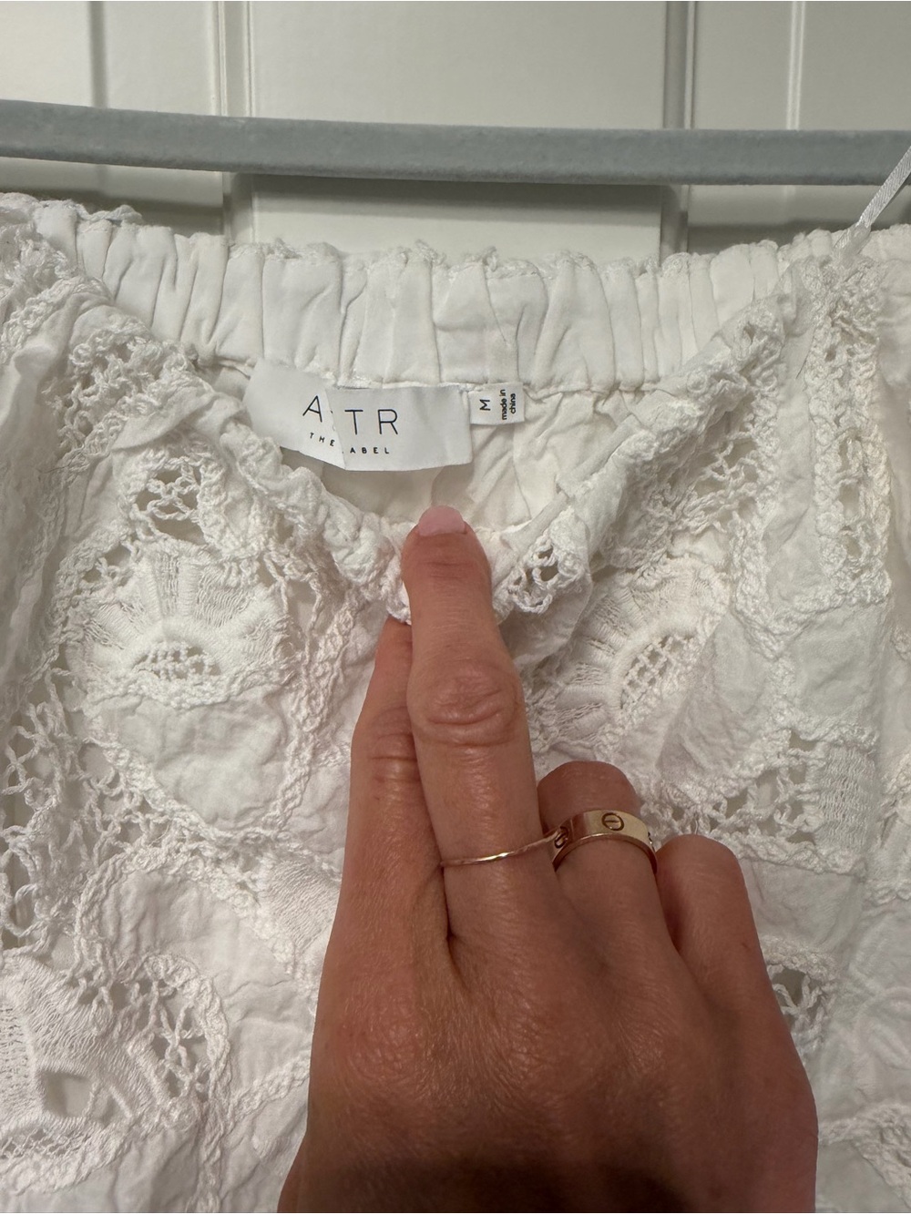 ASTR White Lace Crochet Crop Top - Picture 2 of 2
